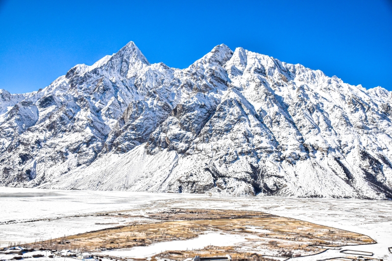 西藏醉人心脾的雪山风光 张妙 摄