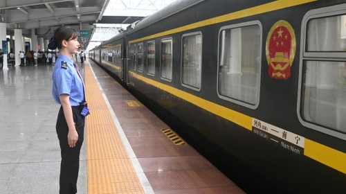 40天、94亿人次，春运“大流量”彰显中国发展“大能量”