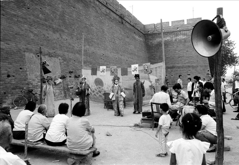 6 城墙下的古装戏 （1990年）_proc